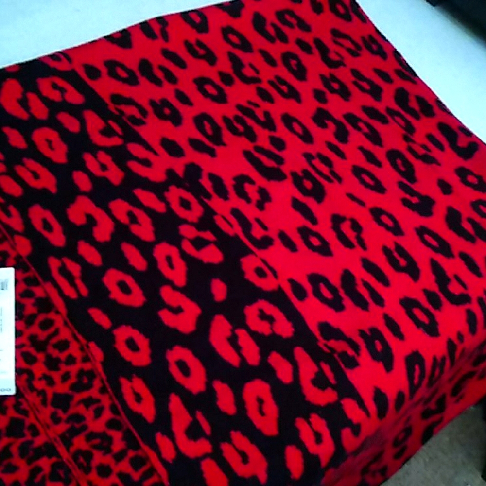 CHICHO'S Animal Jacquard Ruana - Picture 6 of 8